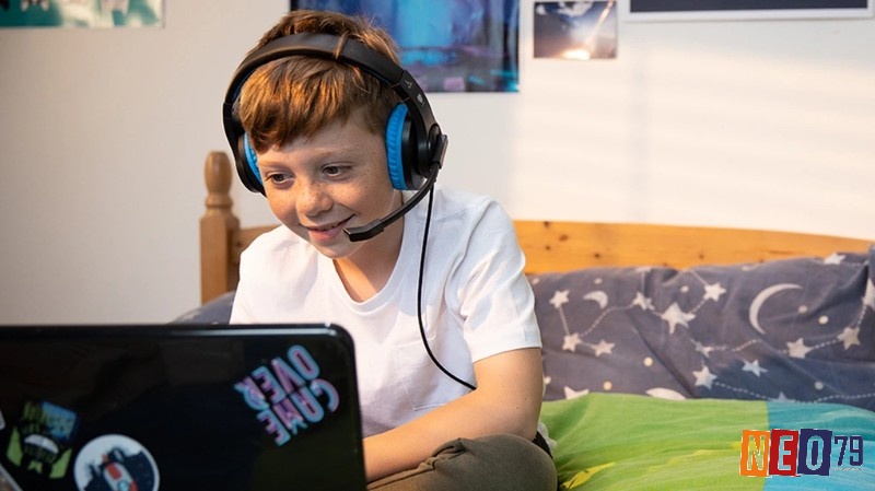 Chơi game có kiểm soát thời gian, tạo không khí tích cực và duy trì tình bạn.