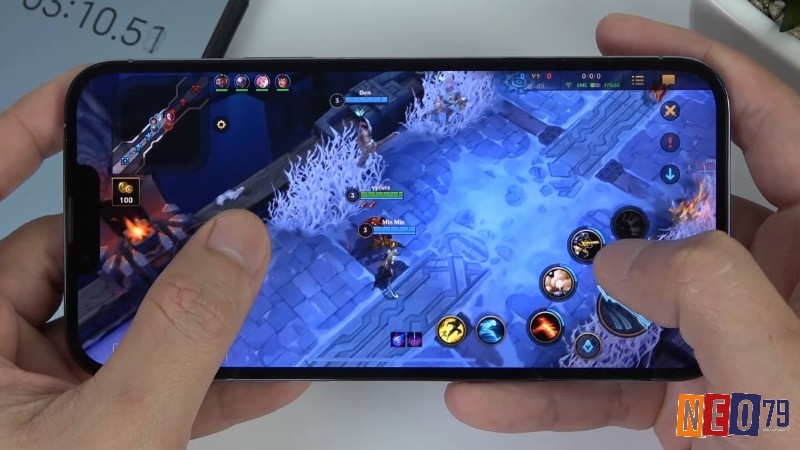 Khi lựa chọn những game hay trên iOS để trải nghiệm bạn cần chú ý đến cấu hình của máy để chơi game mượt mà nhất nhé