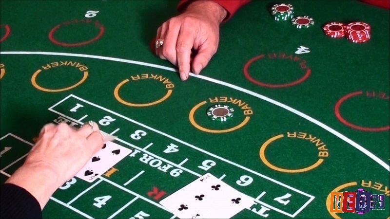 Luật chơi Baccarat khá dễ hiểu, người chơi có khoảng 25 giây trong mỗi ván để đưa ra lựa chọn cửa cược mà họ cho là chính xác