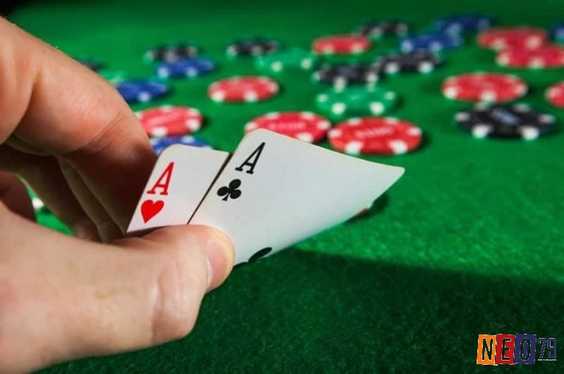Hiểu đúng các thuật ngữ như Xì dách, Xì bàng, quắc hay chương giúp bạn nhập cuộc tự tin hơn