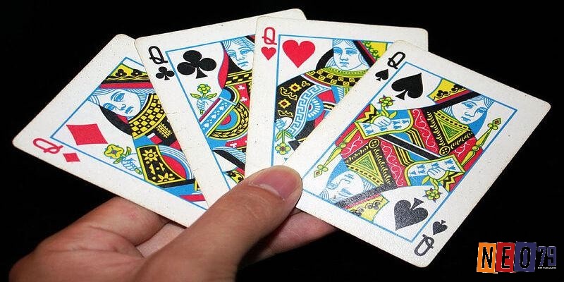 Sử dụng tứ quý trong bài Tiến Lên khôn ngoan sẽ giúp bạn tránh rủi ro và nâng cao hiệu quả chiến thuật.