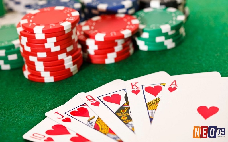 Thận trọng khi chơi Poker trực tuyến là điều cần thiết để bảo vệ tài chính, dữ liệu và trải nghiệm cá cược an toàn.