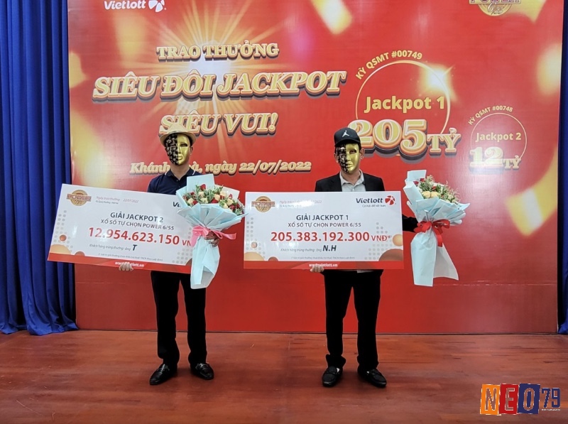 Người chơi Vietlott trải nghiệm cách chơi hiện đại với nhiều loại hình, từ Mega 6/45, Power 6/55 đến Keno, cùng cơ chế Jackpot lũy tiến hấp dẫn